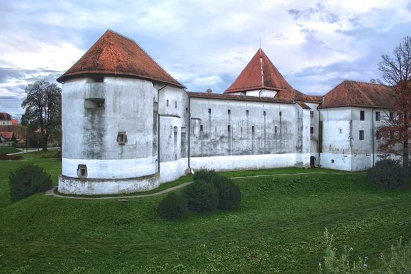 Старый городской замок в Хорватии — стоковое фото
