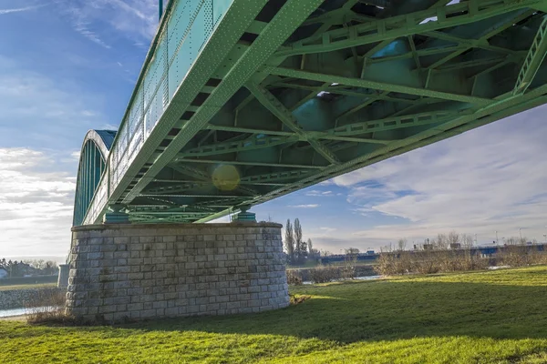 Pont sur la rivière Sava à Zagreb — Photo