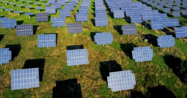 Luchtfoto Van Zonne Energiemodules Een Landelijk Landschap Duitsland Duurzame Energie — Stockvideo