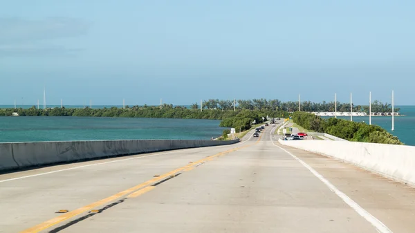 Dálnice a dlouhý klíč, Florida Keys — Stock fotografie