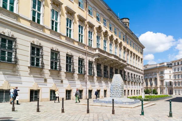 Ulica sceny Bruno Kreisky Gasse w Wiedniu, Austria — Zdjęcie stockowe