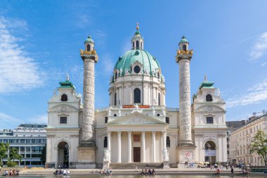 Borromeo'nun, Karlsplatz meydanında Viyana Charles Kilisesi