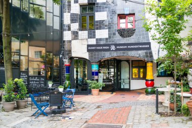 Hundertwasser Müzesi Kunst Haus Wien, Viyana, Aus avlusu