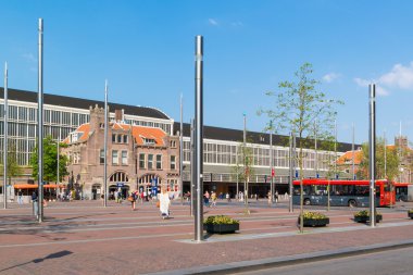 Haarlem, Hollanda'daki Stationsplein meydanı
