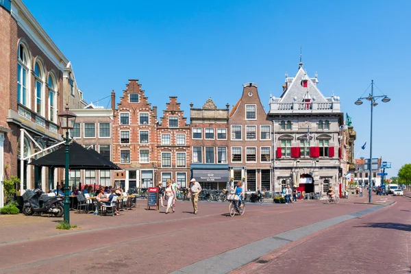 Escena callejera Damstraat con personas, Haarlem, Países Bajos — Foto de Stock