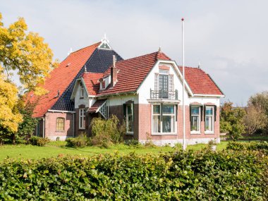 WARGA, NETHERLANDS - SEP 19, 2017: Leeuwarden, Friesland Wergea köyünde Villa