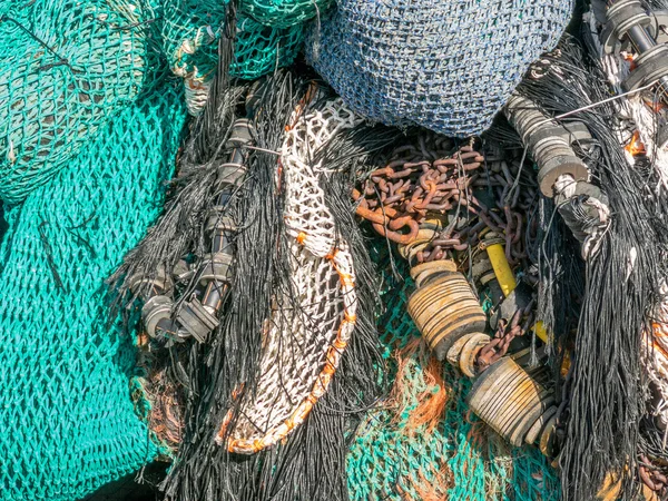 Риболовецькі сітки та обладнання — стокове фото
