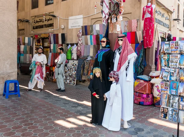 Tienda en zoco textil Bur Dubai en Dubai — Foto de Stock