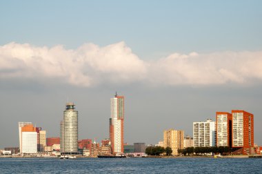 Hollanda 'da Rotterdam' ın silueti