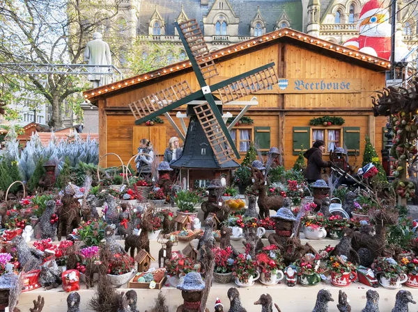 Pessoas em Manchester Christmas Market, Inglaterra — Fotografia de Stock