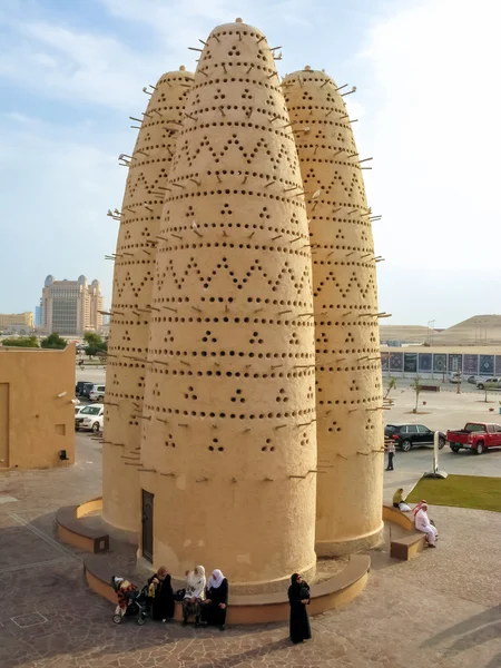 Taubentürme im Kulturdorf, doha, qatar — Stockfoto