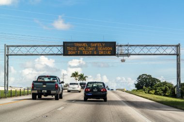Metin ve elektronik mesaj panosunda Florida sürücü uyarı 