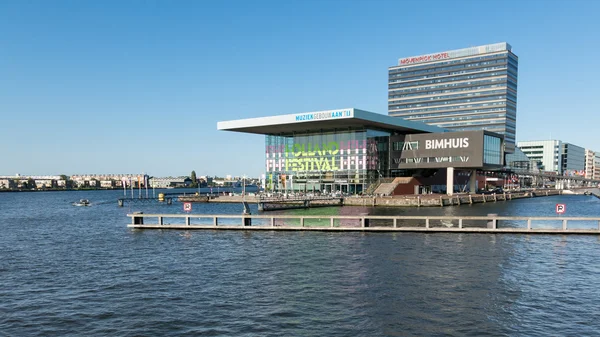 Muziek gebouw op de Ij en het Bimhuis in Amsterdam — Stockfoto