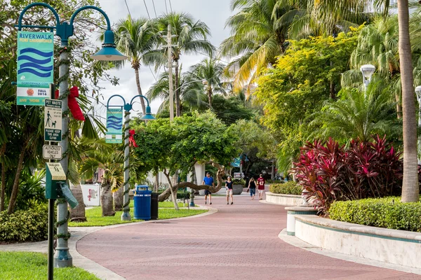 Riverwalk v centru města Fort Lauderdale, Florida — Stock fotografie