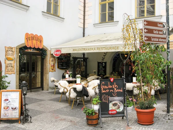 Café al aire libre en Praga — Foto de Stock