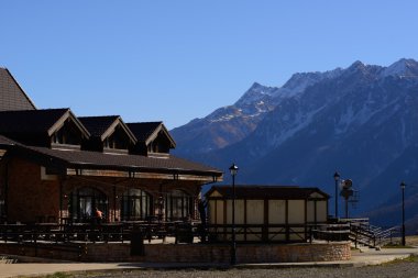 Dağlarda Restoran