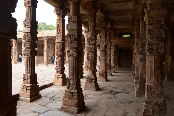 Qutub minar kompleksi