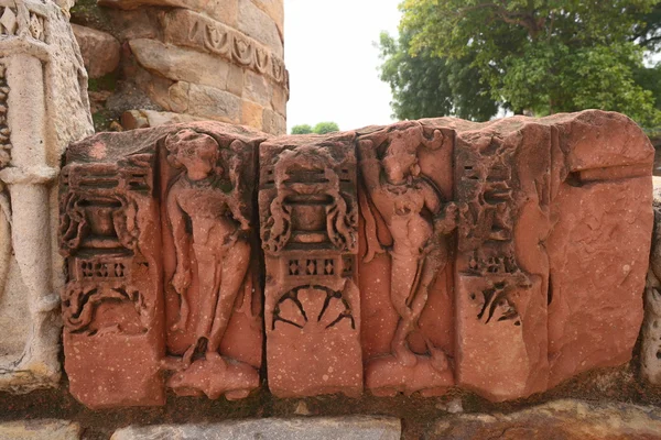 Şah - Minar kompleksi