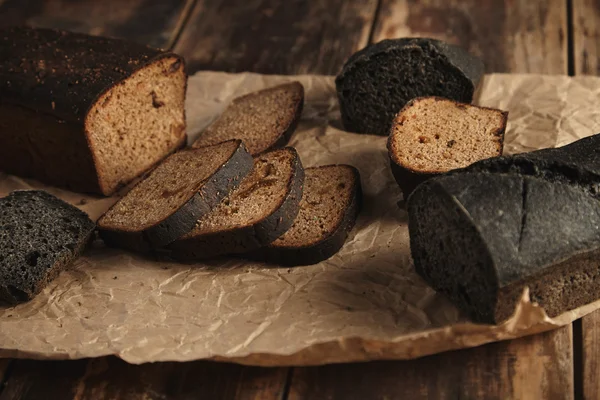 Rustik ev yapımı ekmekler — Stok fotoğraf