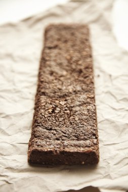 çilek ile pişmiş sağlıklı çikolata bar