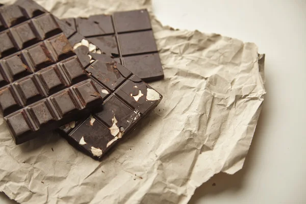 Barras de chocolate recién horneadas con avena, nueces — Foto de Stock