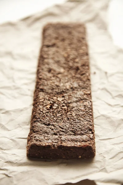 çilek ile pişmiş sağlıklı çikolata bar