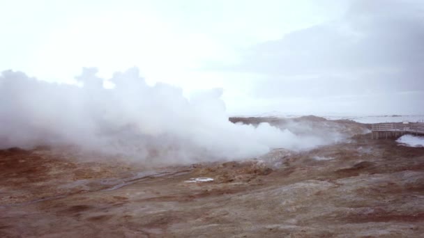 Solo com terreno vulcânico geotérmico — Vídeo de Stock