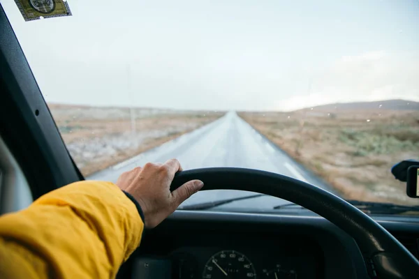 Steering wheel of vintage camping van, vanlife — Foto de Stock