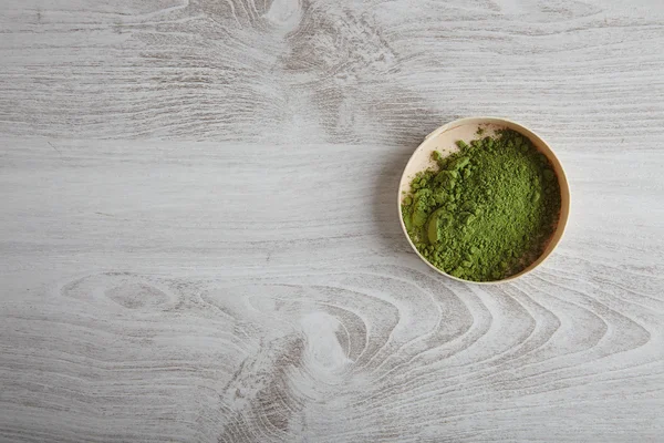 Top view matcha tea in box on table — 图库照片