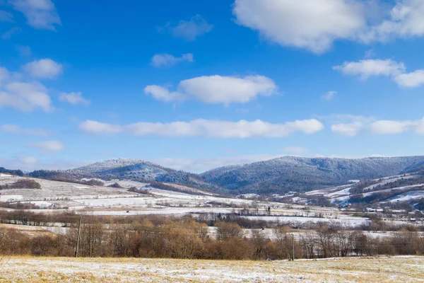 Чудовий Панорамний Зимовий Пейзаж Горах Сонячній Погоді Частина Українських Карпат — стокове фото
