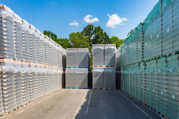 Almacenamiento Transporte Aire Libre Del Producto Acabado Instalaciones Industriales Botellas —  Fotos de Stock