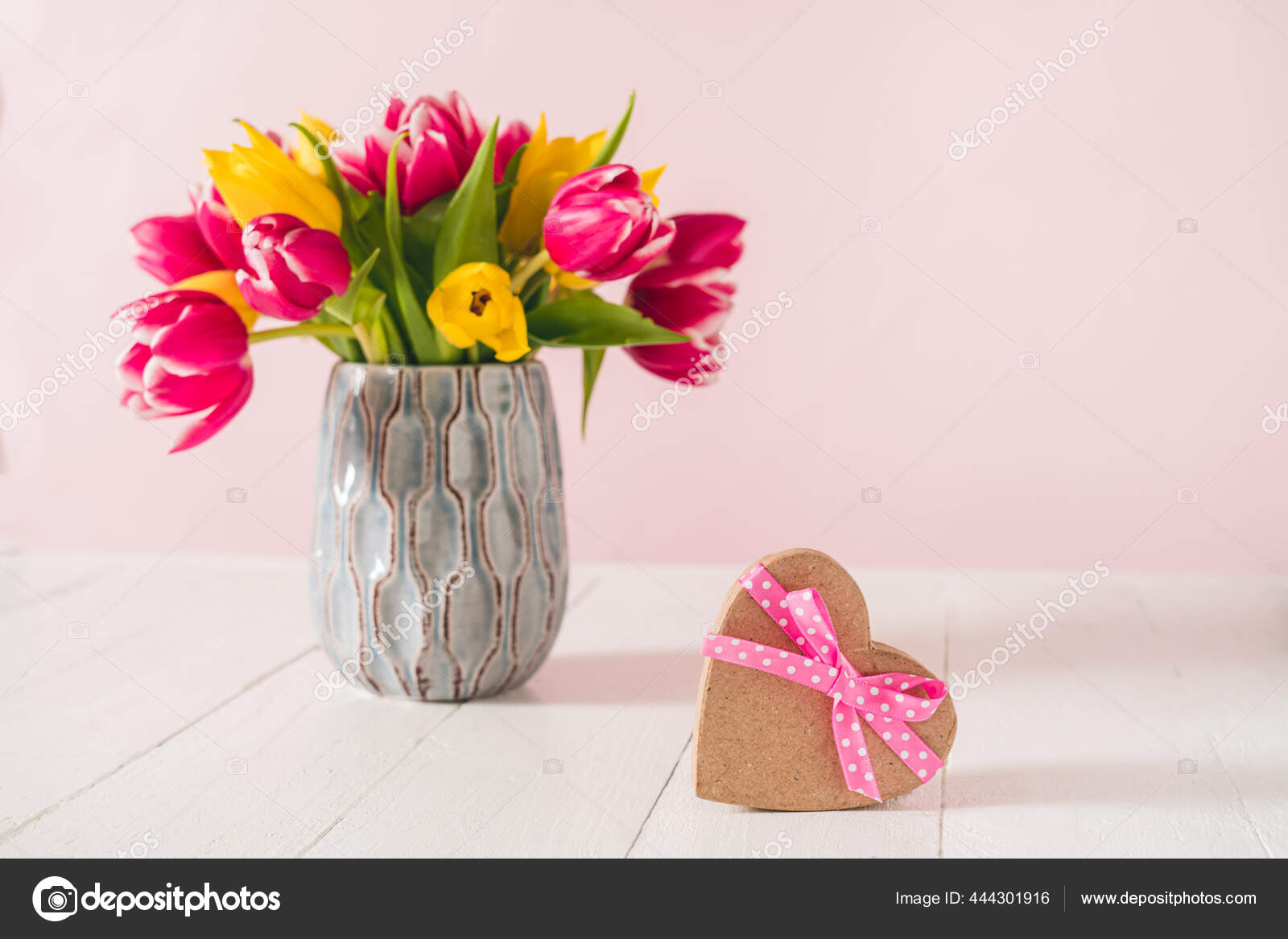 Kartu Ucapan Bunga Buket 38 Hari Wanita Png Png Grafik Gambar Unduh Gratis Lovepik