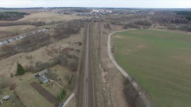Railway.surrounding kırsal üzerinde uçan