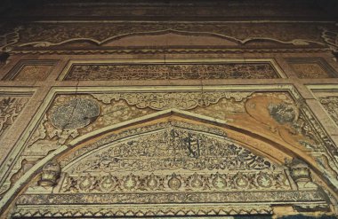 İbrahim rauza camisinde oyma Vijayapura ilçesi, Karnataka, Hindistan