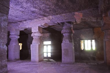  1500 yıllık BUDDDHIST JOGESHWARI CAVES, maharashtra, mumbai, Hindistan