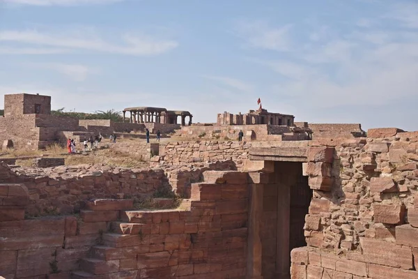 Mandore Kalesi harabeleri Jodhpur Rajasthan Hindistan
