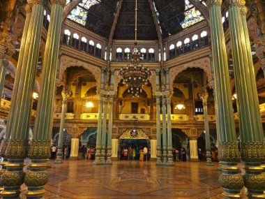 Amba Vilas Sarayı 'nın içi Karnataka.