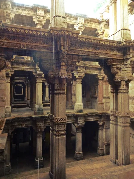 Adalaj Stepwell 'de oyma Ahmedabad Gujarat