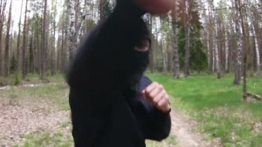 Ninja adam saldırı kamera Güz aşağı