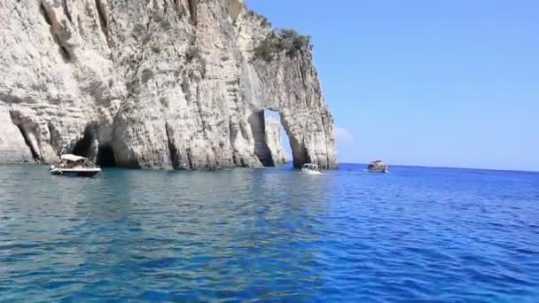 Crucero por las islas griegas Costa de Grecia Paisaje inspirador — Vídeos de Stock