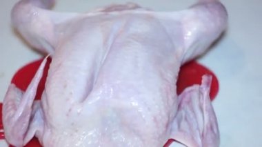 Ax bir adet tavuk doğrama