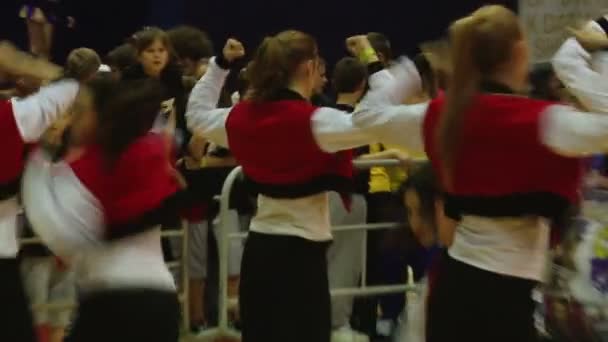 子供たちのダンス選手権 — ストック動画