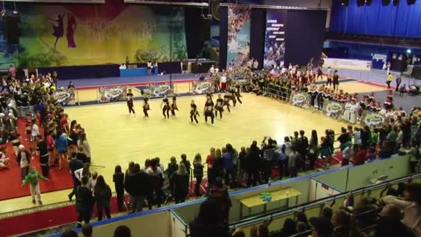 Чемпионат по детским танцам — стоковое видео