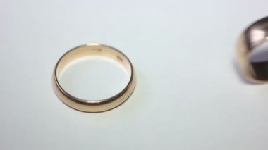 Bir başka bırakarak alyans