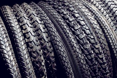 Siyah bisiklet lastikleri için açık, off-road veya yaz dağ bik