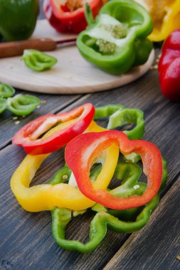 Tatlı biber çeşitli renkli çeşitleri