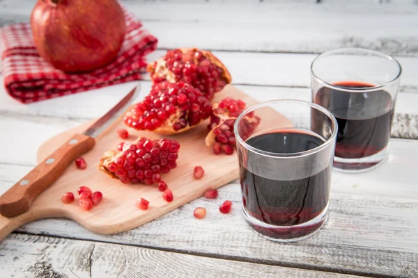 Zumo de granada con frutas frescas — Foto de Stock