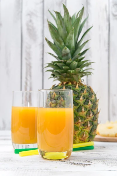 Pineapple juice in glass — Stock Photo, Image