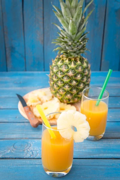 Pineapple juice in glass — Stock Photo, Image