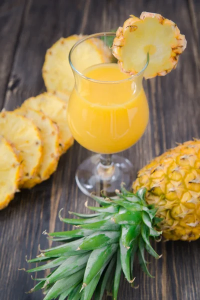 Pineapple juice in glass — Stock Photo, Image